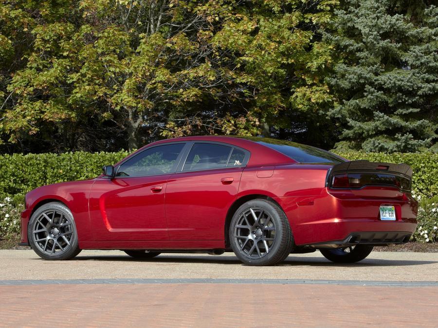  Dodge Charger R/T Scat Package 3 2014 года  (фото 2 из 5)